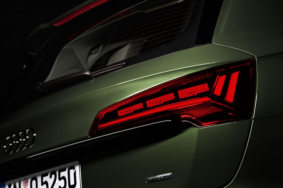 Детали экстерьера Audi Q5 40 TDI Quattro S-Line 2020 года  (WW) (фото 59 из 89)